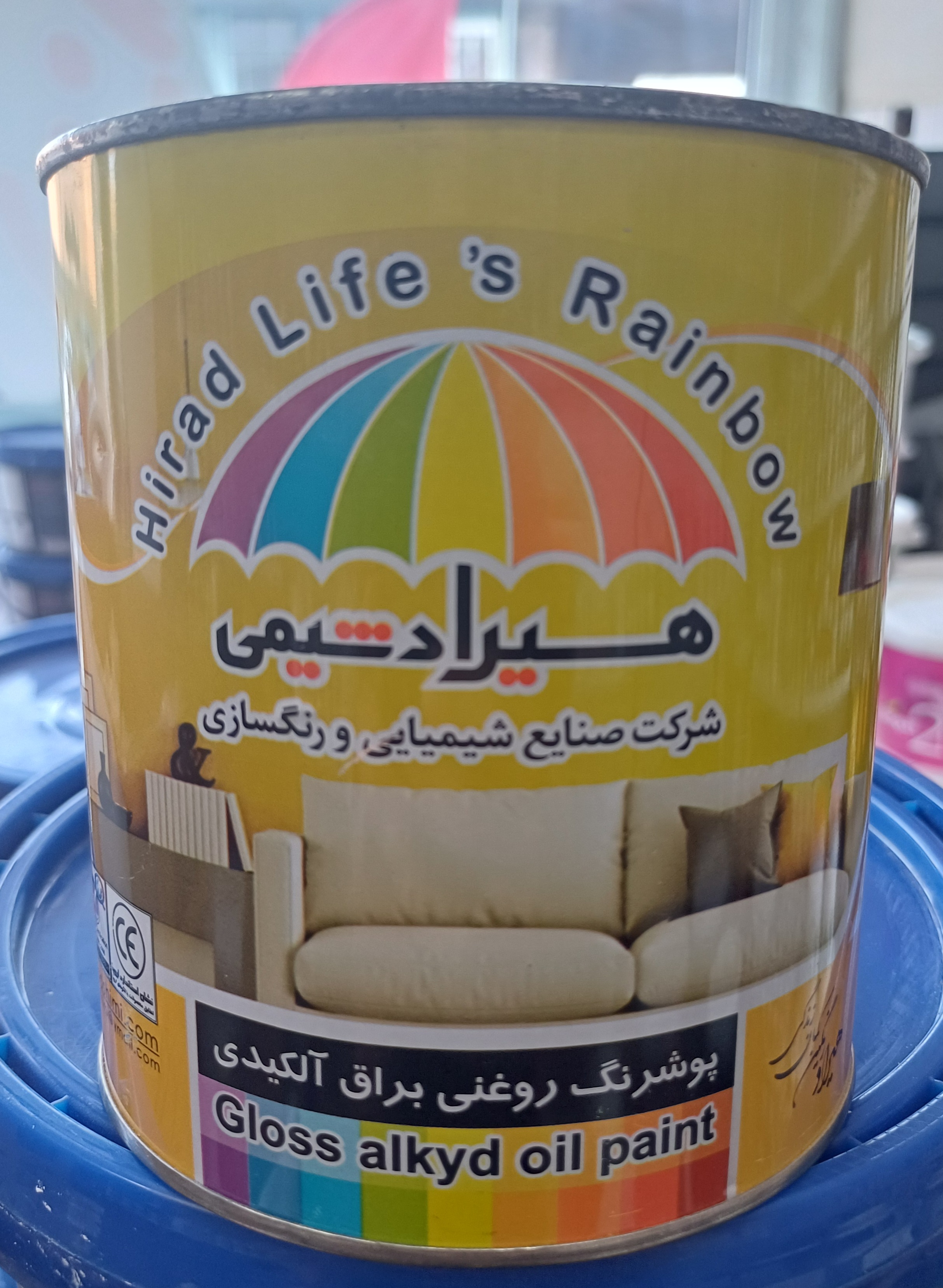 رنگ روغنی صورتی براق یک کیلویی هیرادشیمی